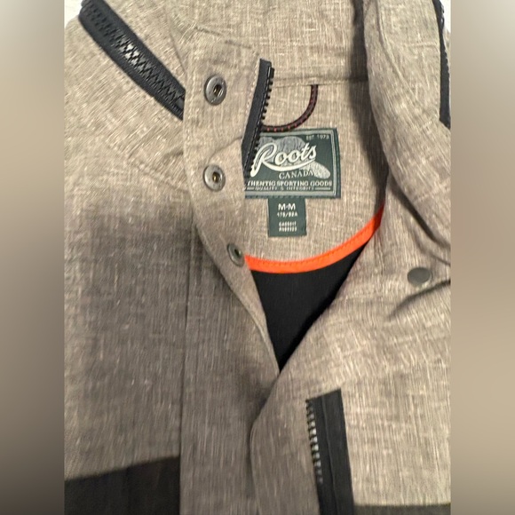 Women's Two-Tone Roots Jacket - Picture 2 of 3